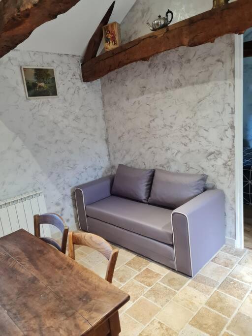 Petit Gite 18 Eme Tout Confort Saint-Germain-des-Fosses Esterno foto