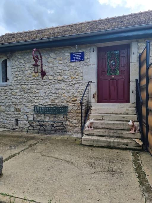 Petit Gite 18 Eme Tout Confort Saint-Germain-des-Fosses Esterno foto